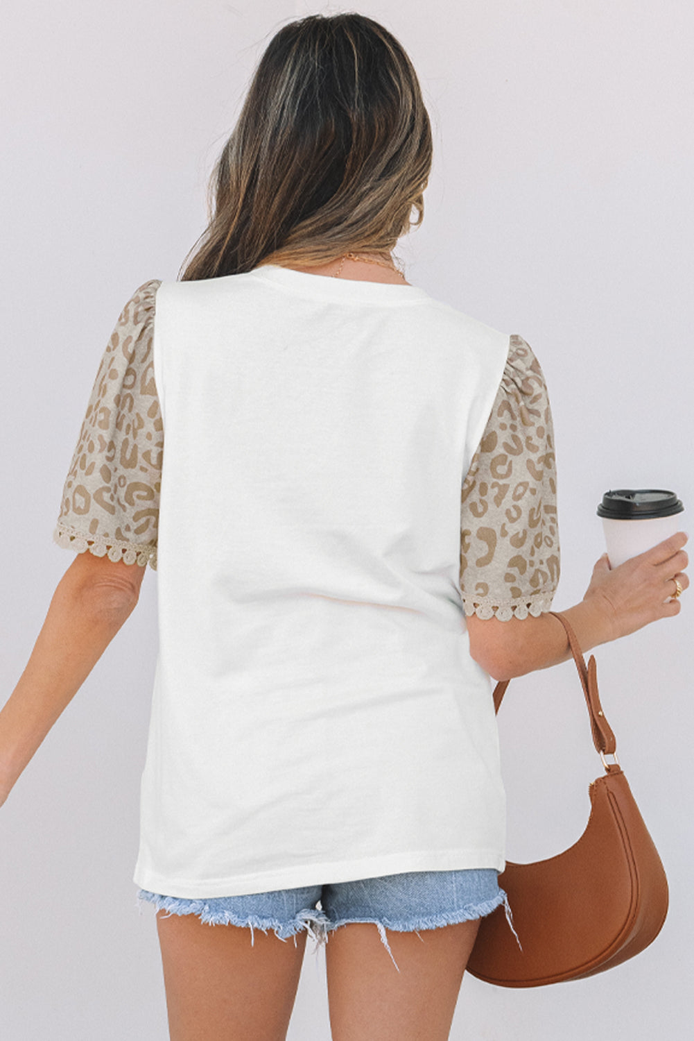 T-shirt à manches bouffantes et bordure en dentelle au crochet motif léopard