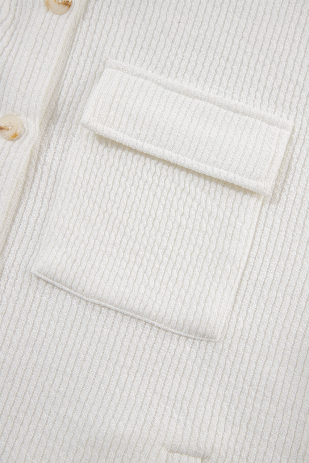 Veste a manches longues boutonnée en velours côtelé de couleur unie