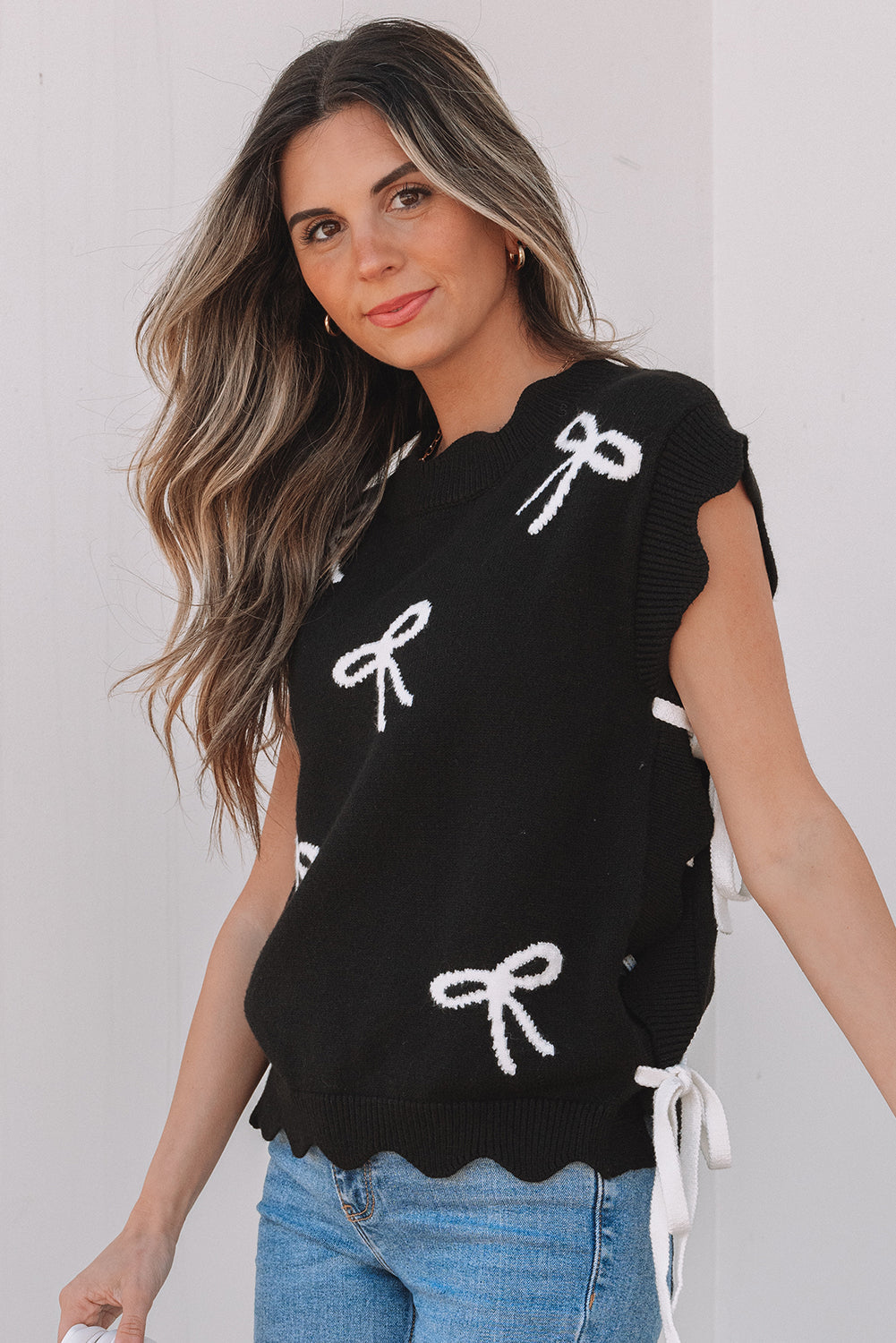 T-shirt à imprimé nœud et ourlet festonné