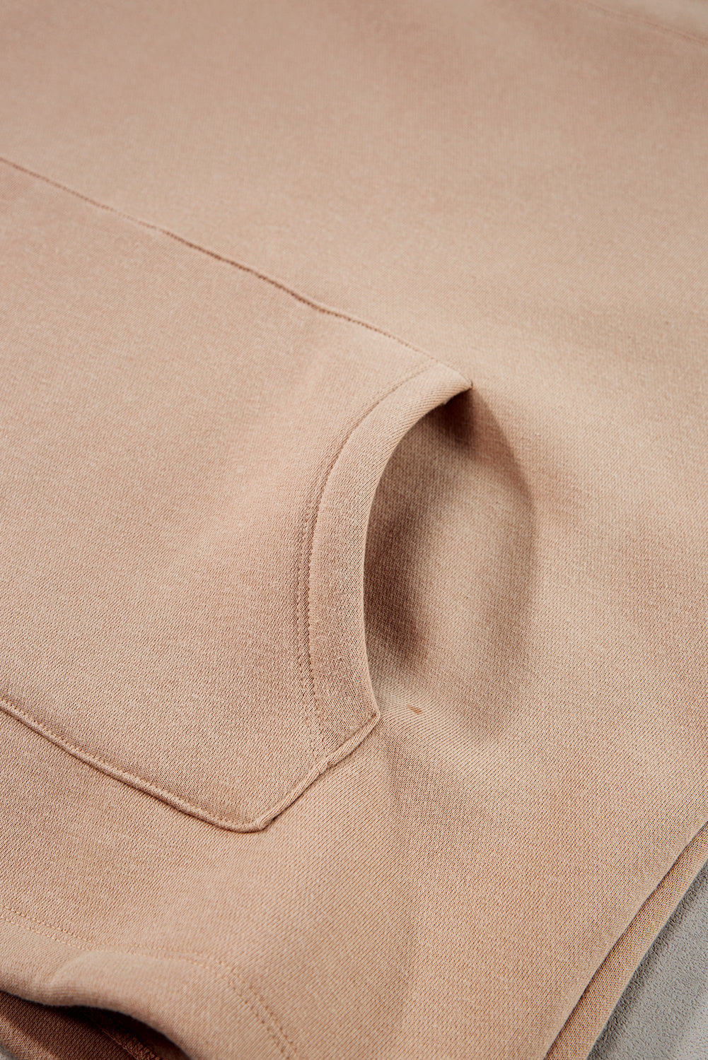 Sweat-shirt a col roulé et manches chauve-souris avec cordon de serrage