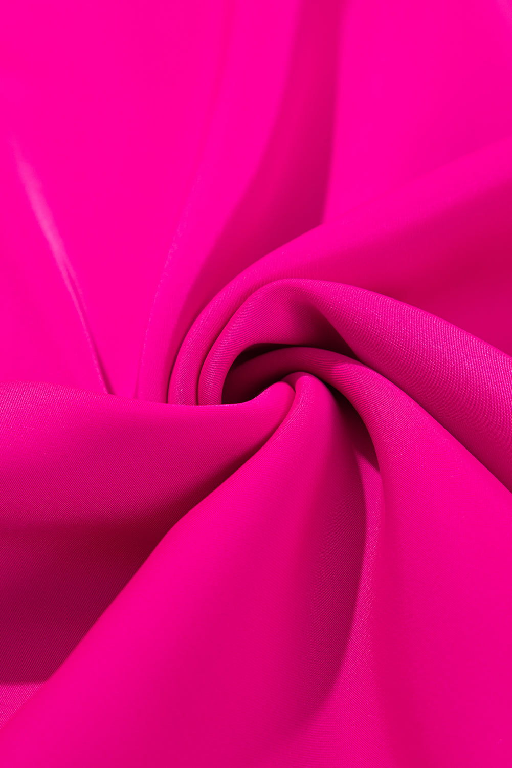 Haut sans manches plissé à col montant et bordure à volants