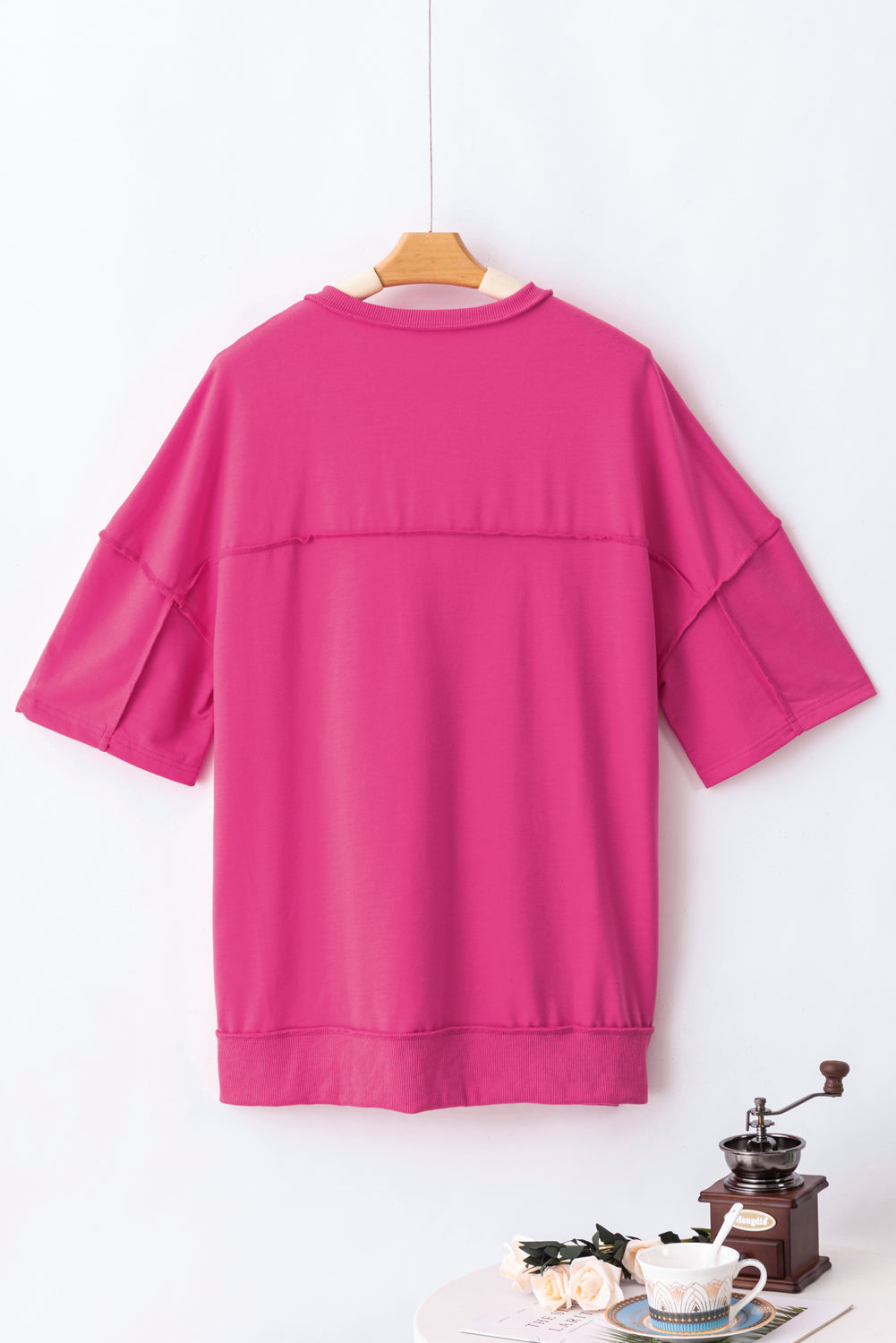 Haut tunique a manches larges et col boutonné avec coutures apparentes