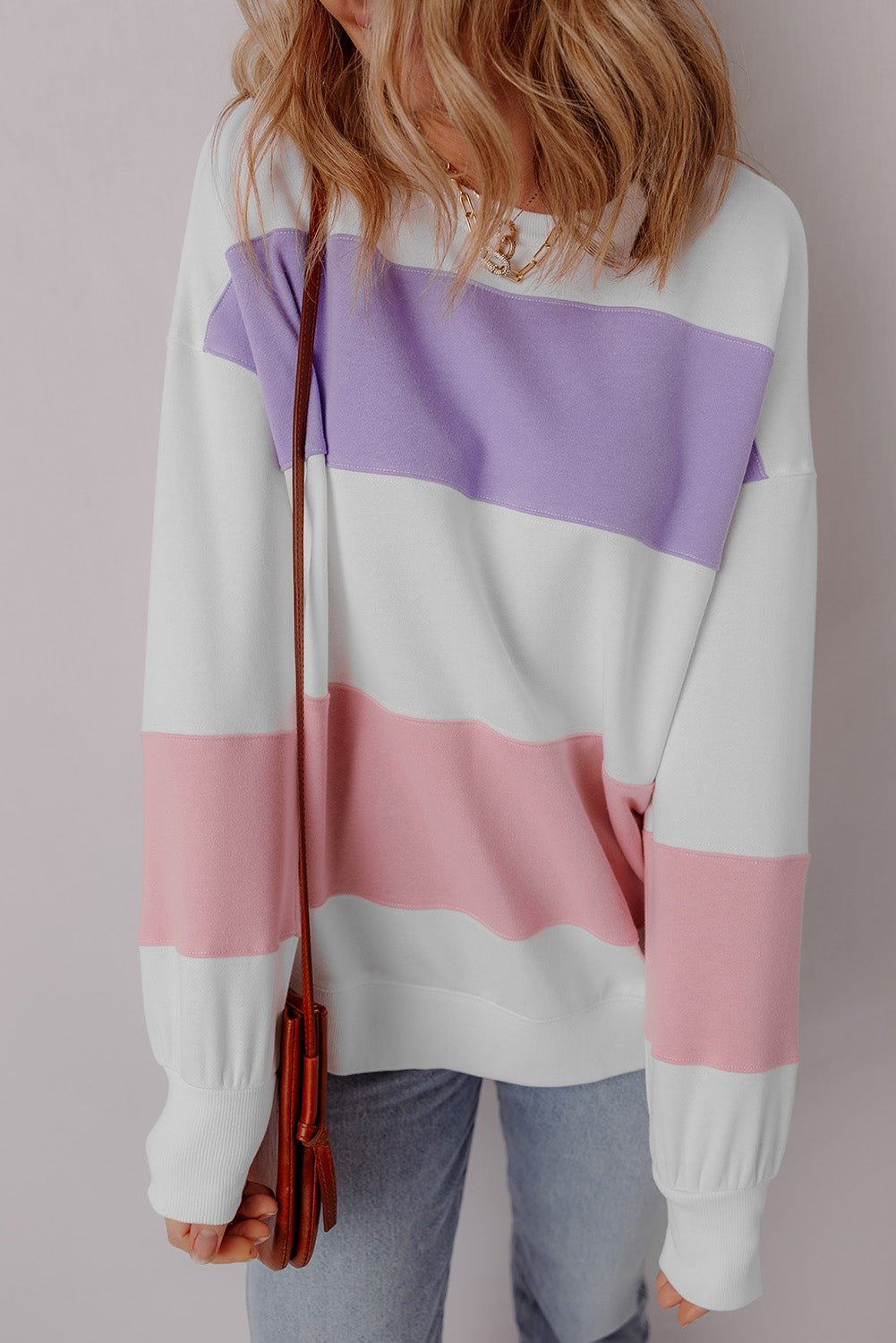 Sweat-shirt a col rond et épaules tombantes patchwork color block