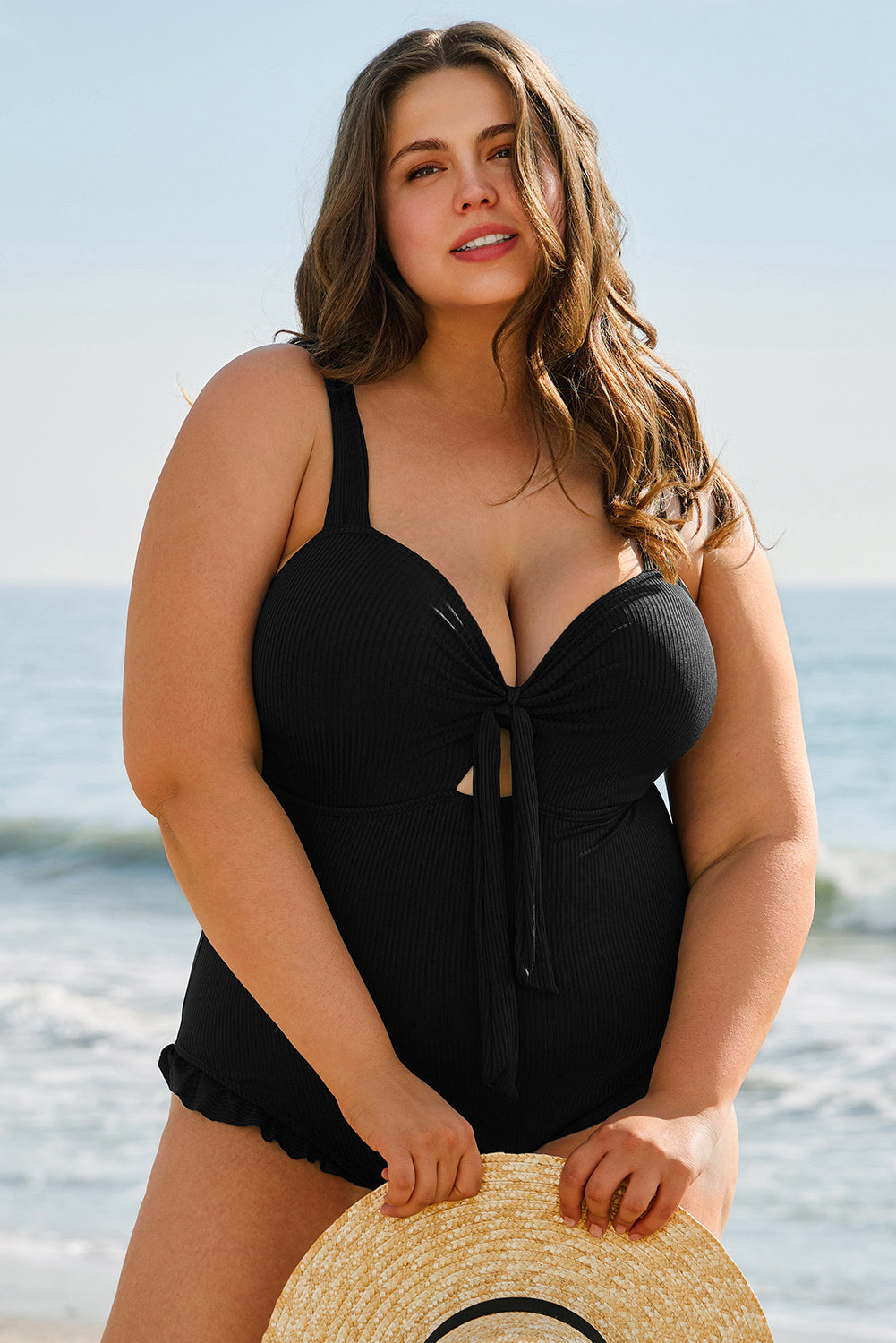Maillot de bain une pièce texturé grande taille avec bordure à volants et nœuds
