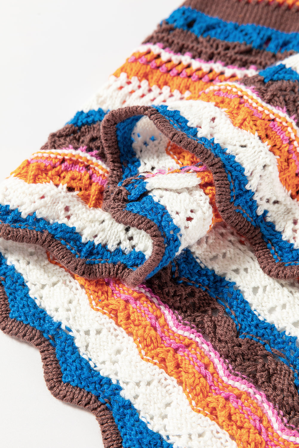 Gilet pull a col rond en tricot texturé rayé