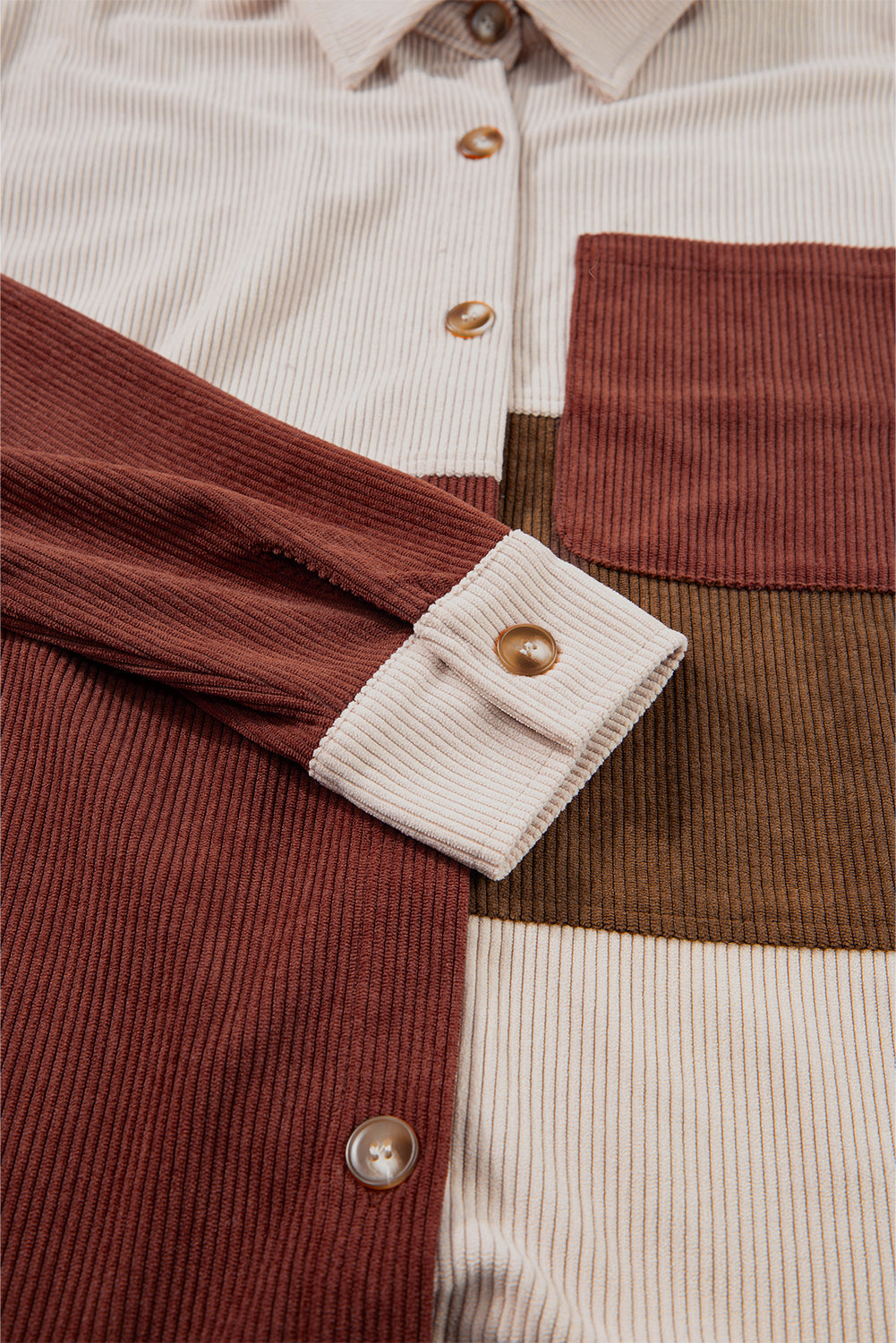 Veste en velours côtelé a ourlet incurvé et couleur contrastée avec poche