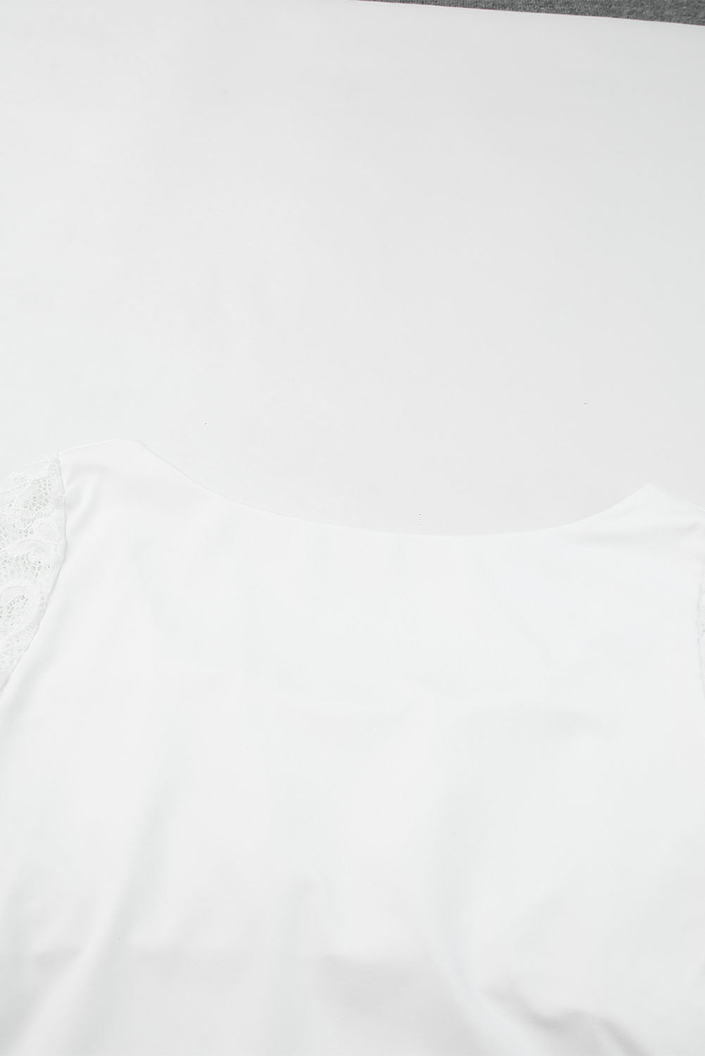 Body à manches en dentelle et col carré