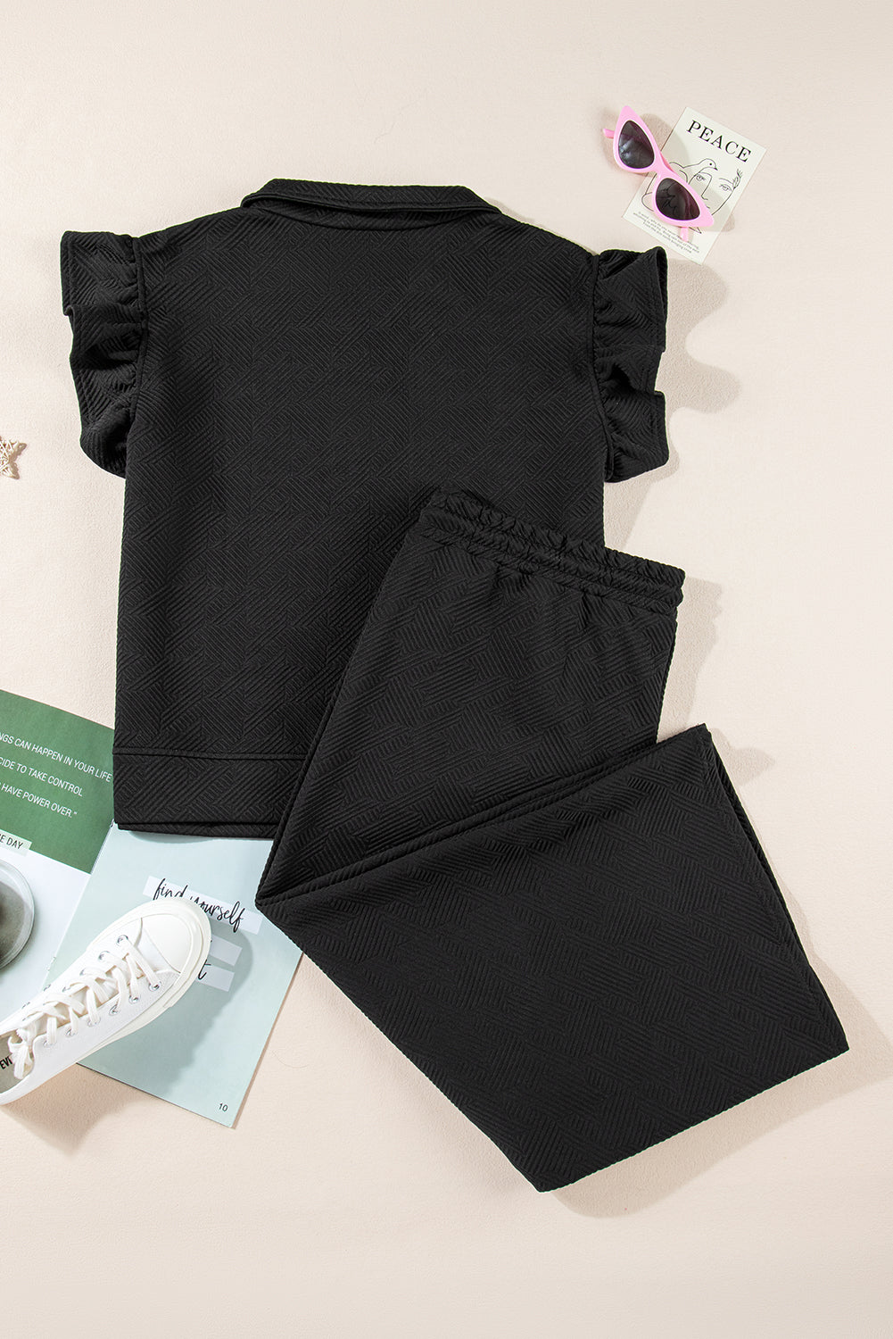 Ensemble pantalon large avec haut a manches volantées et quart de zip