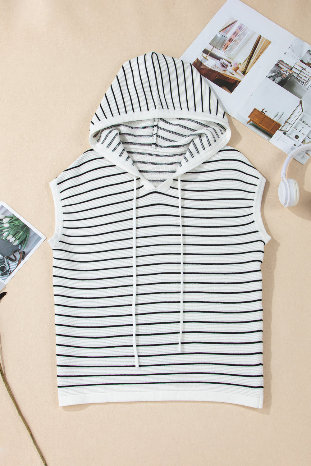 T-shirt ample à capuche avec cordon de serrage