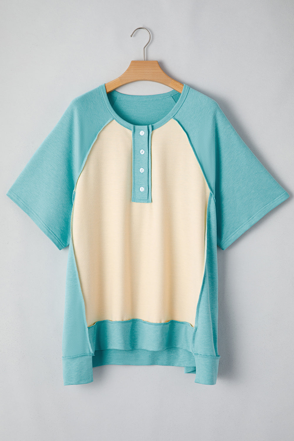 T-shirt boutonné à manches raglan et blocs de couleurs grande taille