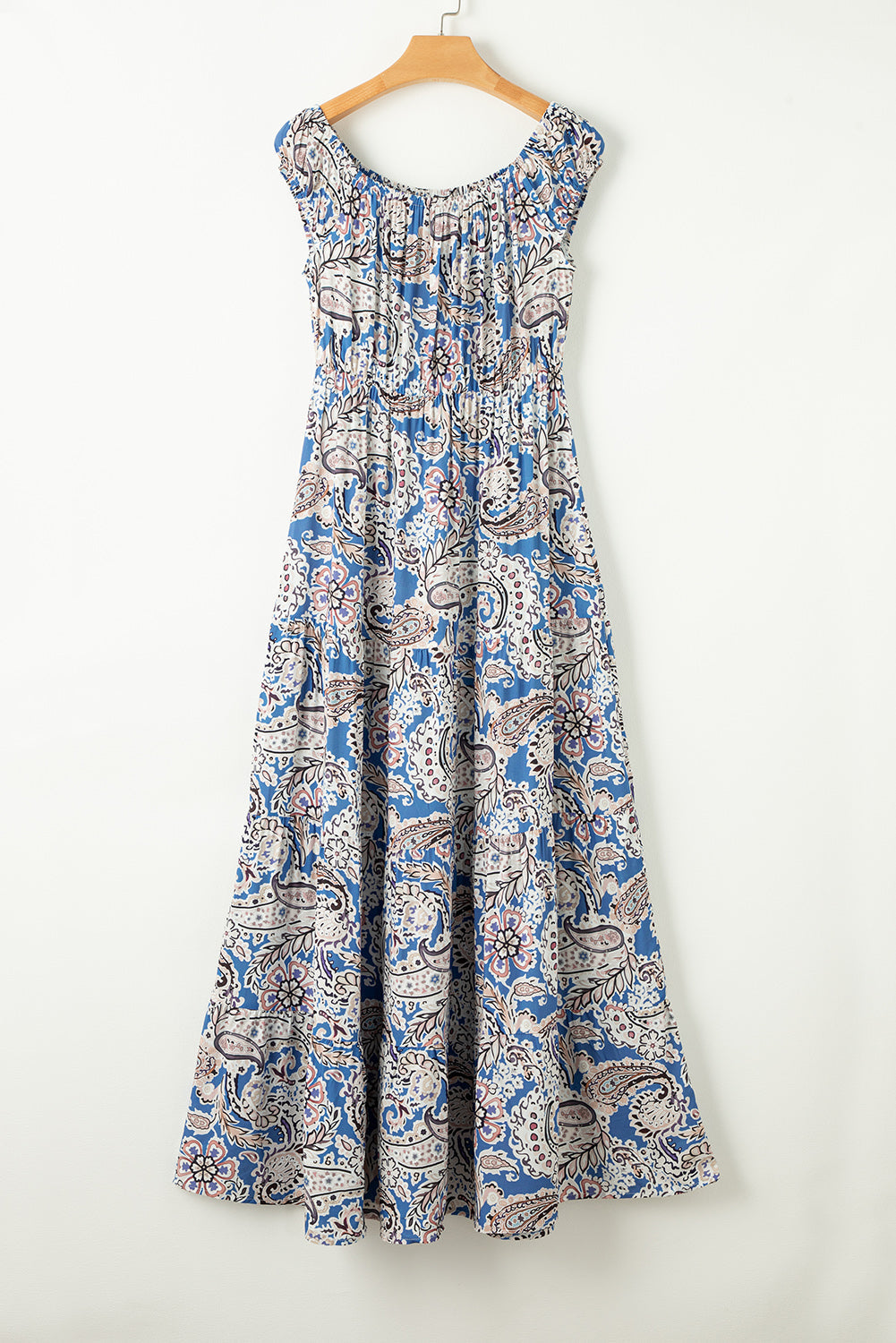 Robe longue bleue à épaules dénudées et imprimé cachemire style bohème