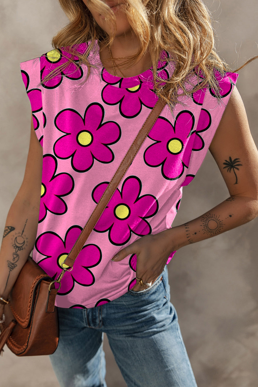 T-shirt à manches courtes et col rond imprimé fleur rose