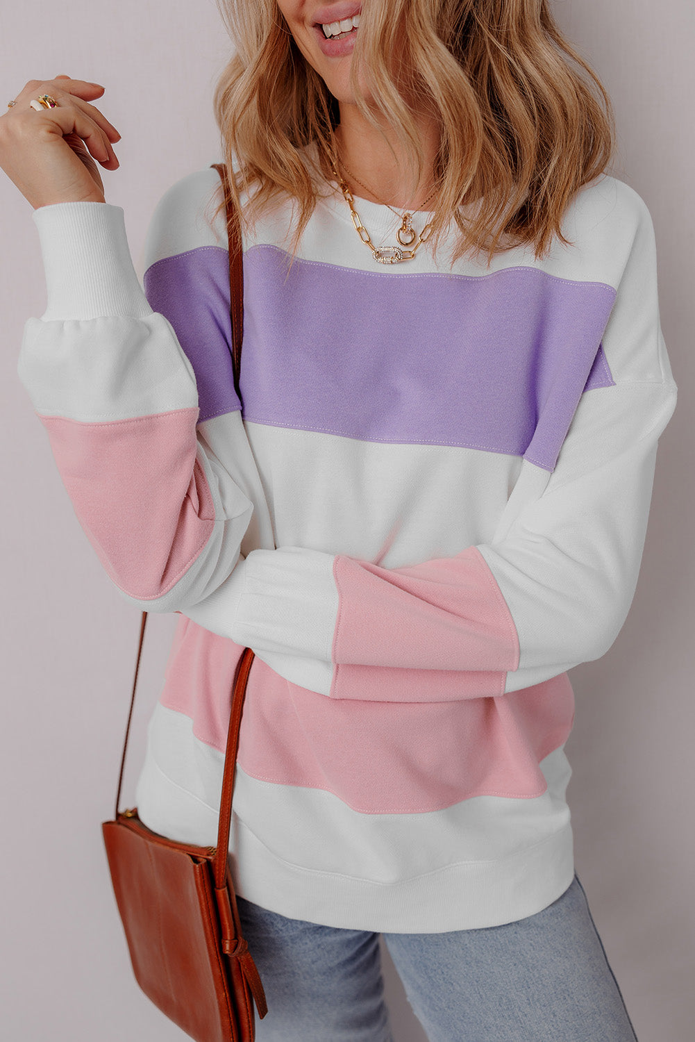 Sweat-shirt a col rond et épaules tombantes patchwork color block