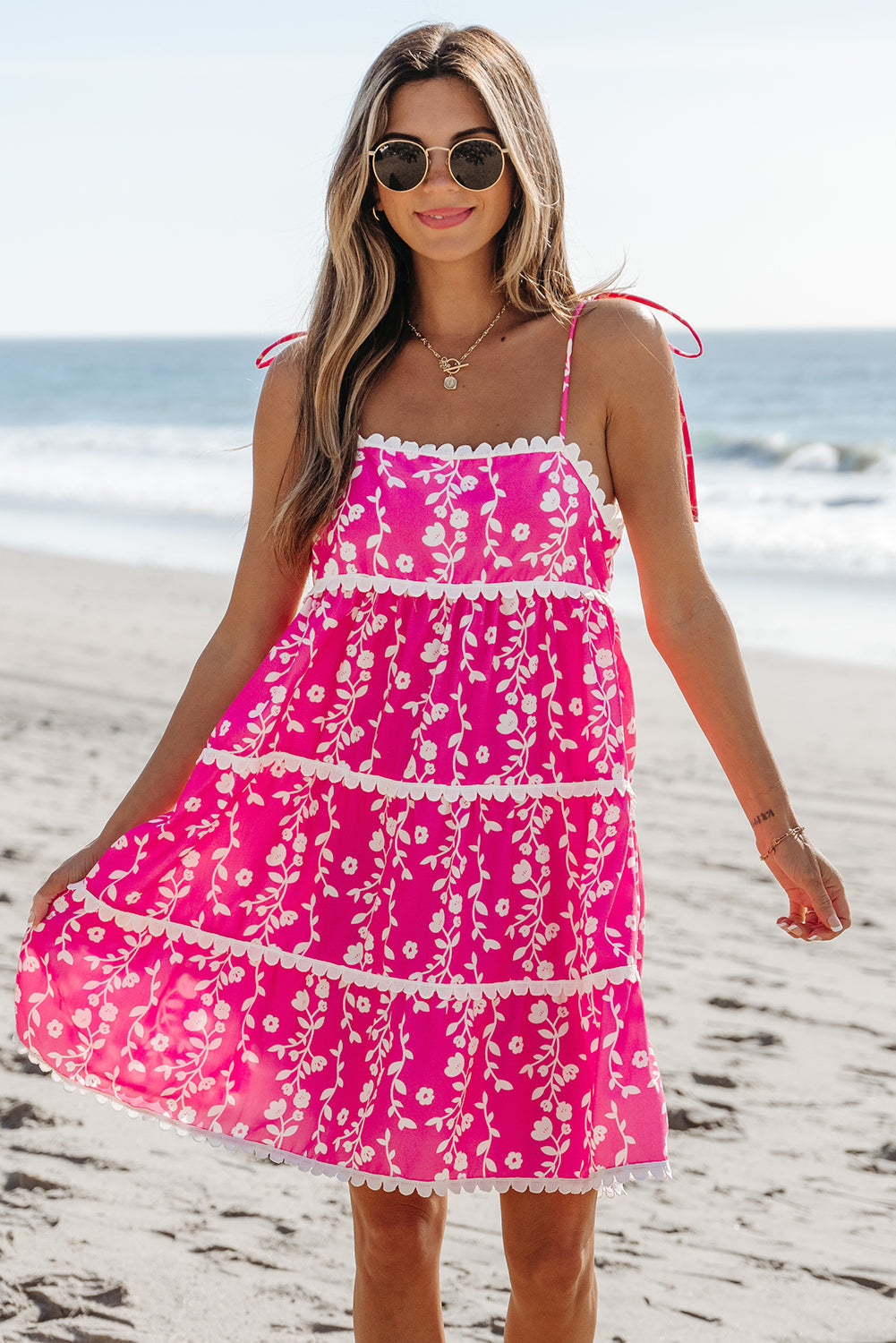 Mini-robe sans manches à imprimé floral et patchs Ric Rac
