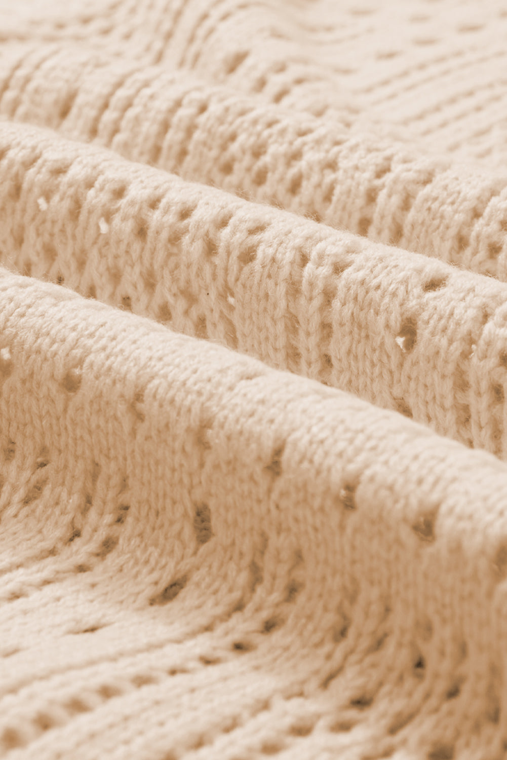 Haut a manches courtes en tricot évidé a col rabattu