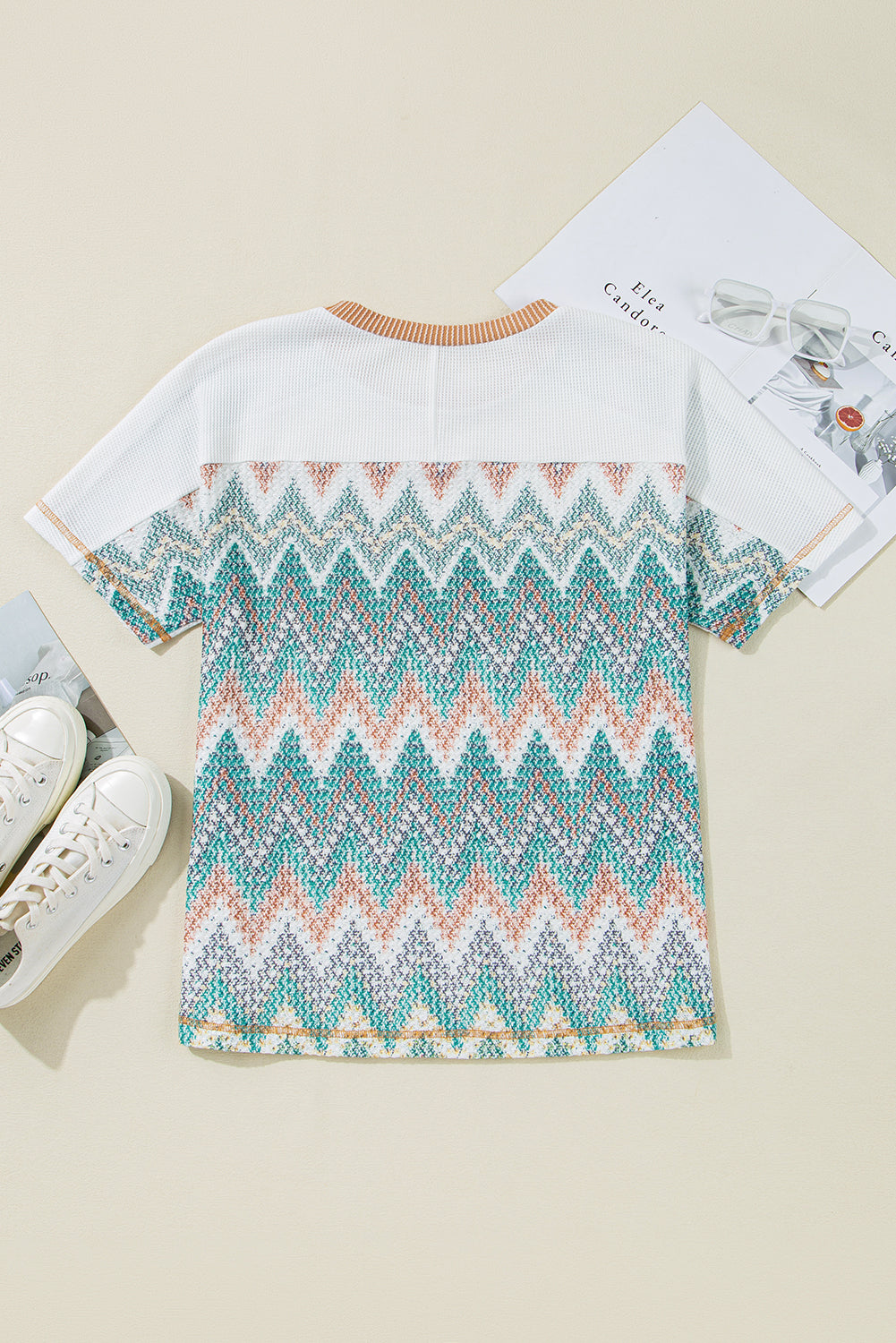 T-shirt tricoté à manches raglan et patchwork de chevrons