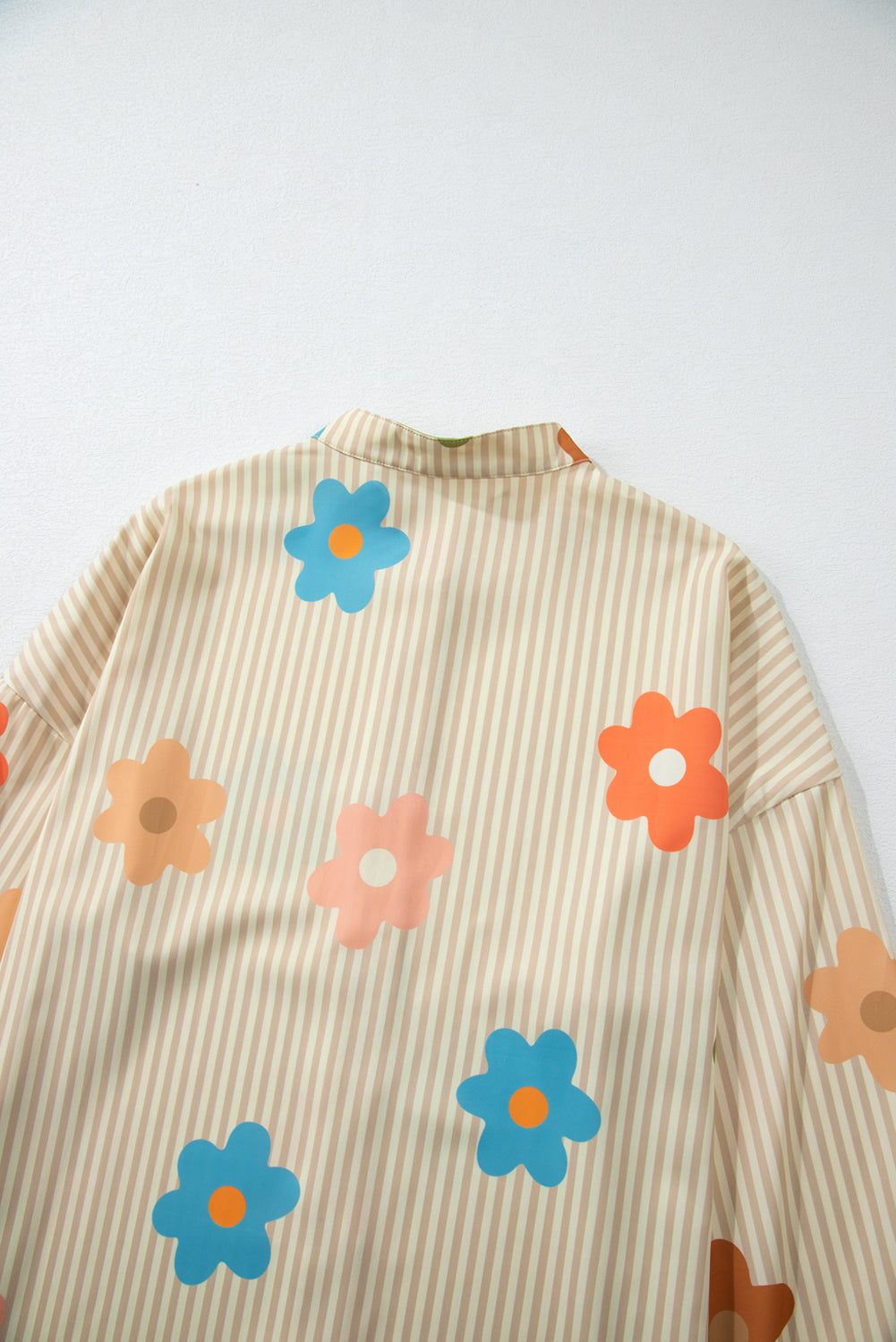 Chemise ample boutonnée à col imprimé fleuri