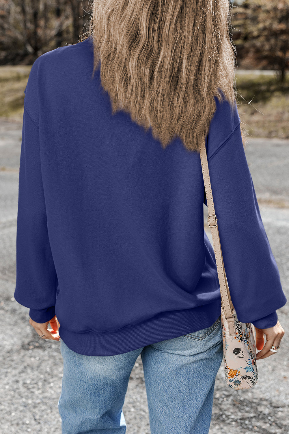 Sweat-shirt uni a col rond et épaules tombantes