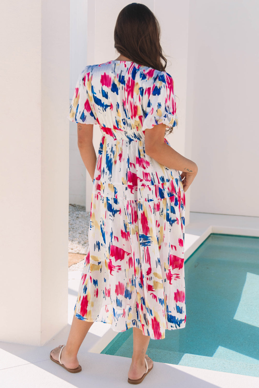 Robe longue à volants et manches courtes bouffantes à imprimé abstrait