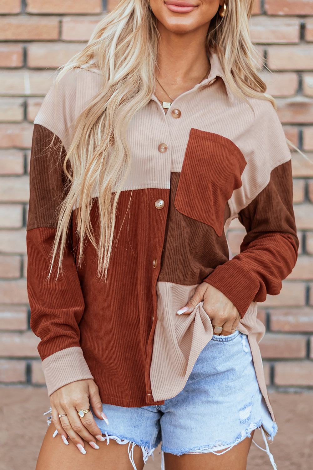 Veste en velours côtelé a ourlet incurvé et couleur contrastée avec poche