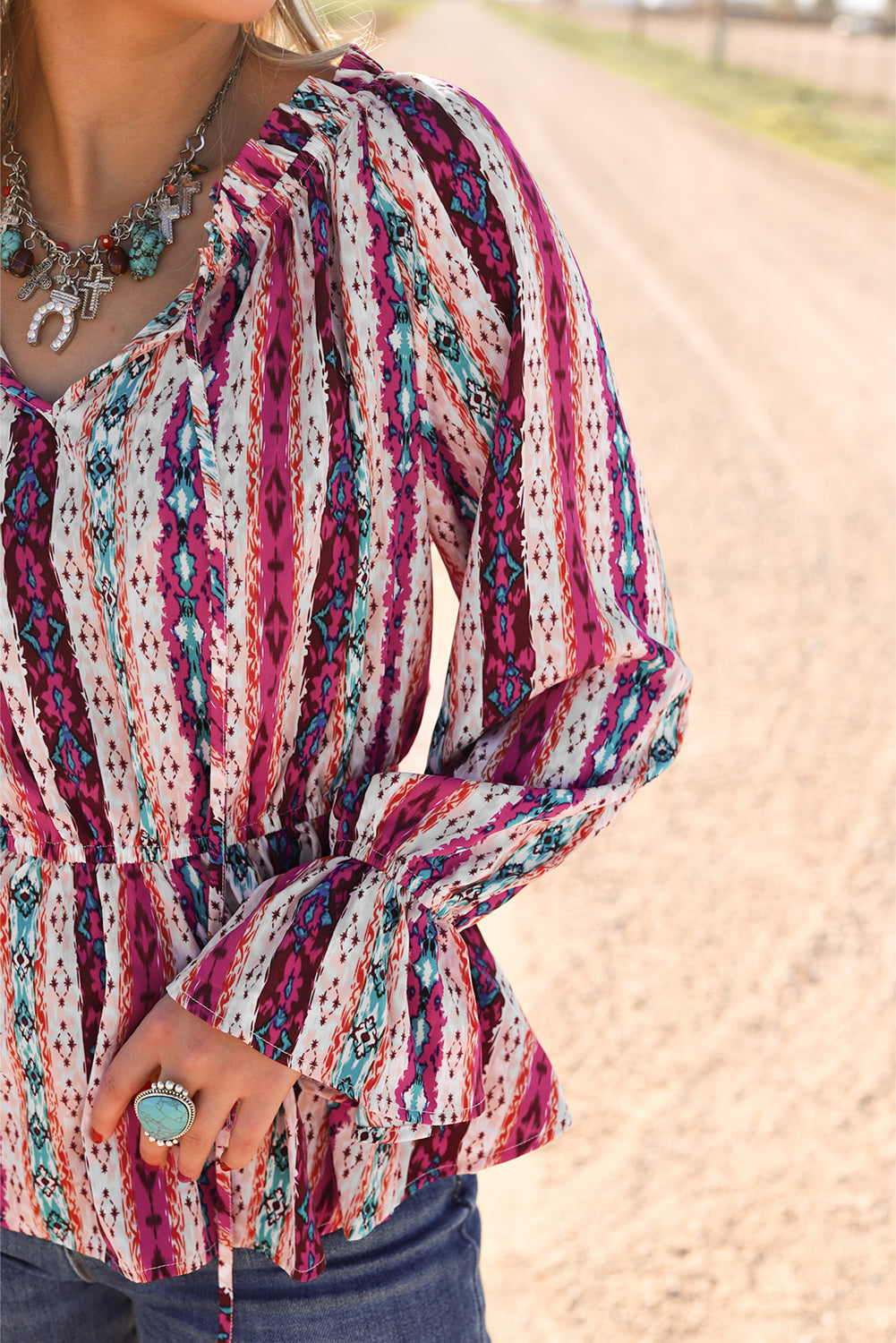 Blouse péplum à col fendu aztèque occidental