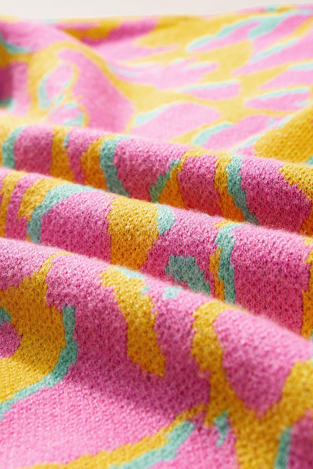 Pull ample a bordure côtelée et imprimé abstrait