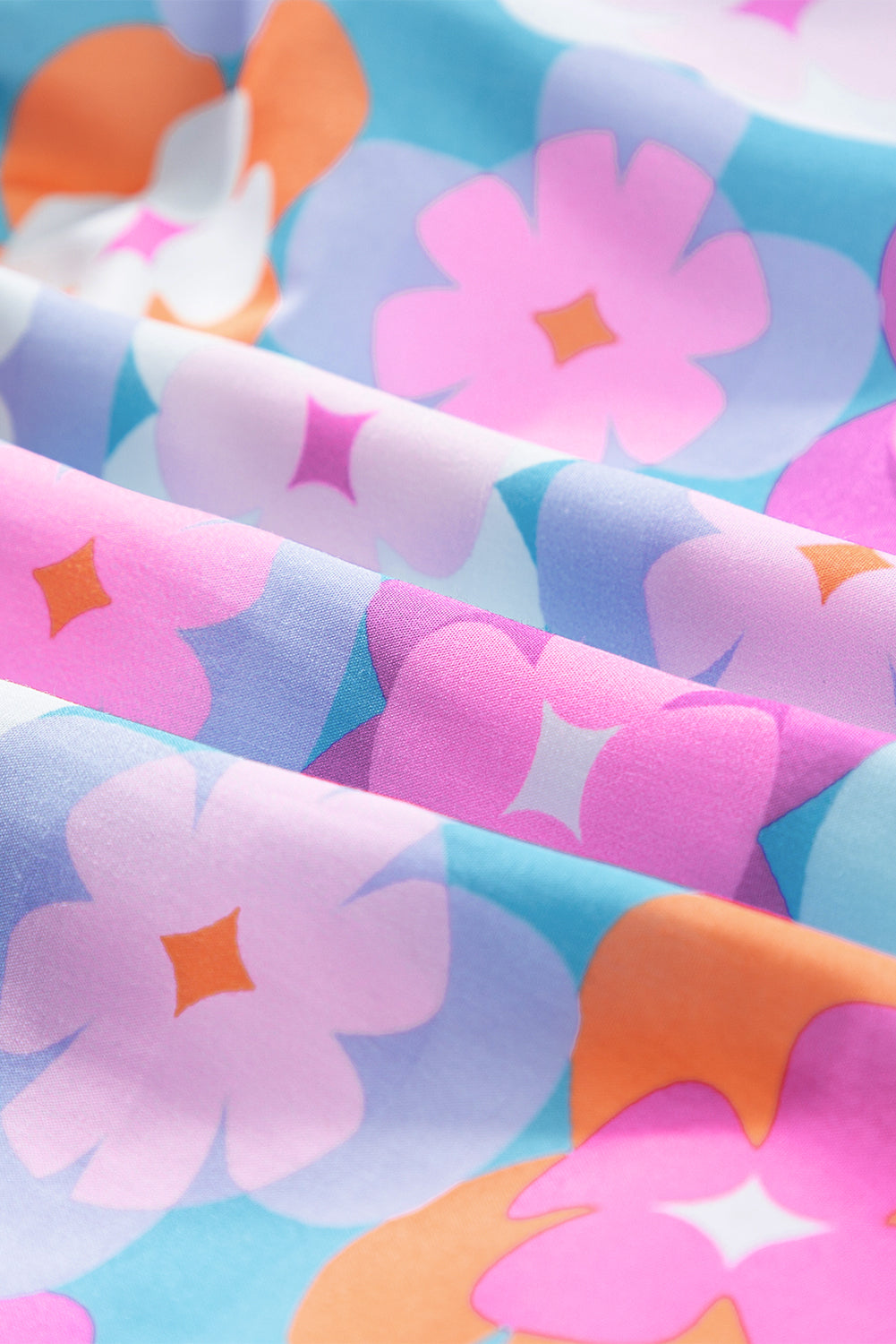 Robe longue a volants et imprimé floral, sans manches, a volants