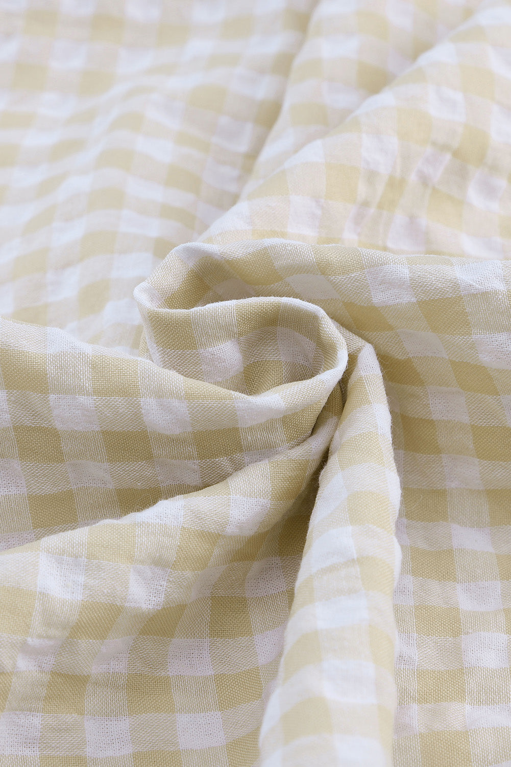 Robe longue smockée à carreaux et manches à volants