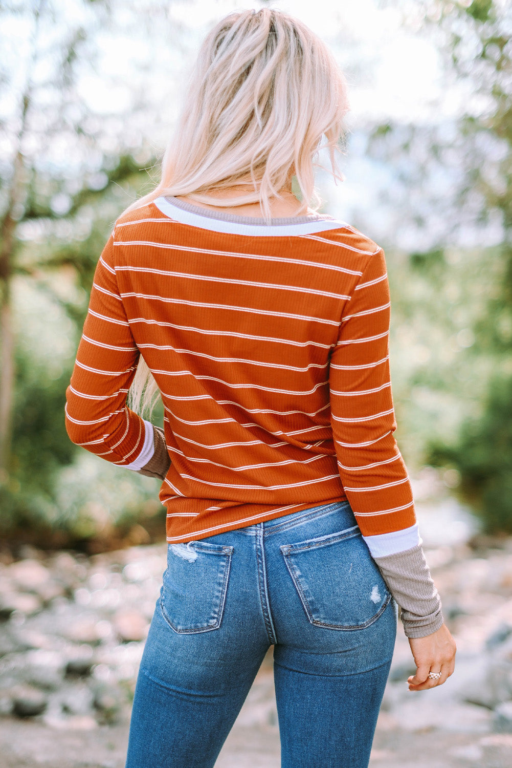 Pull rayé en tricot cotelé aux poignets à blocs de couleurs étendus