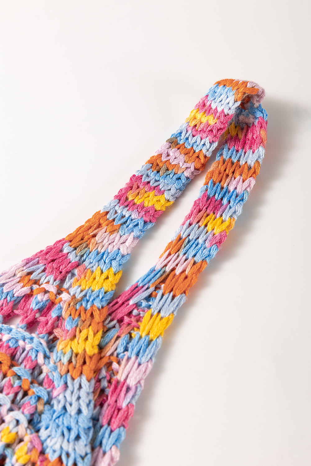 Gilet pull coupe ample au crochet a contraste de couleurs