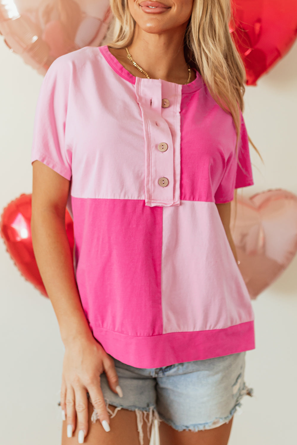 T-shirt bicolore a col demi-boutons