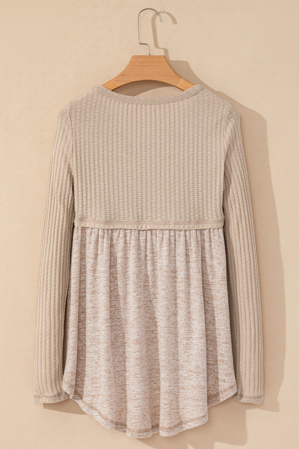 Haut nuisette texturé a manches longues et col en V