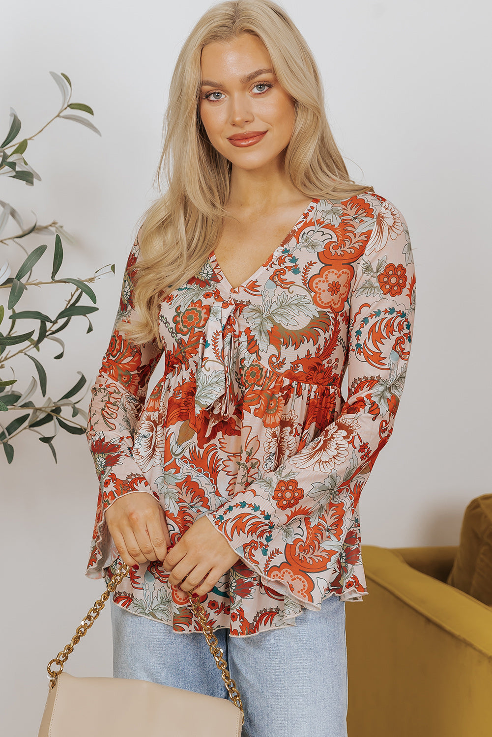 Blouse a manches cloche et col en V profond a imprimé floral