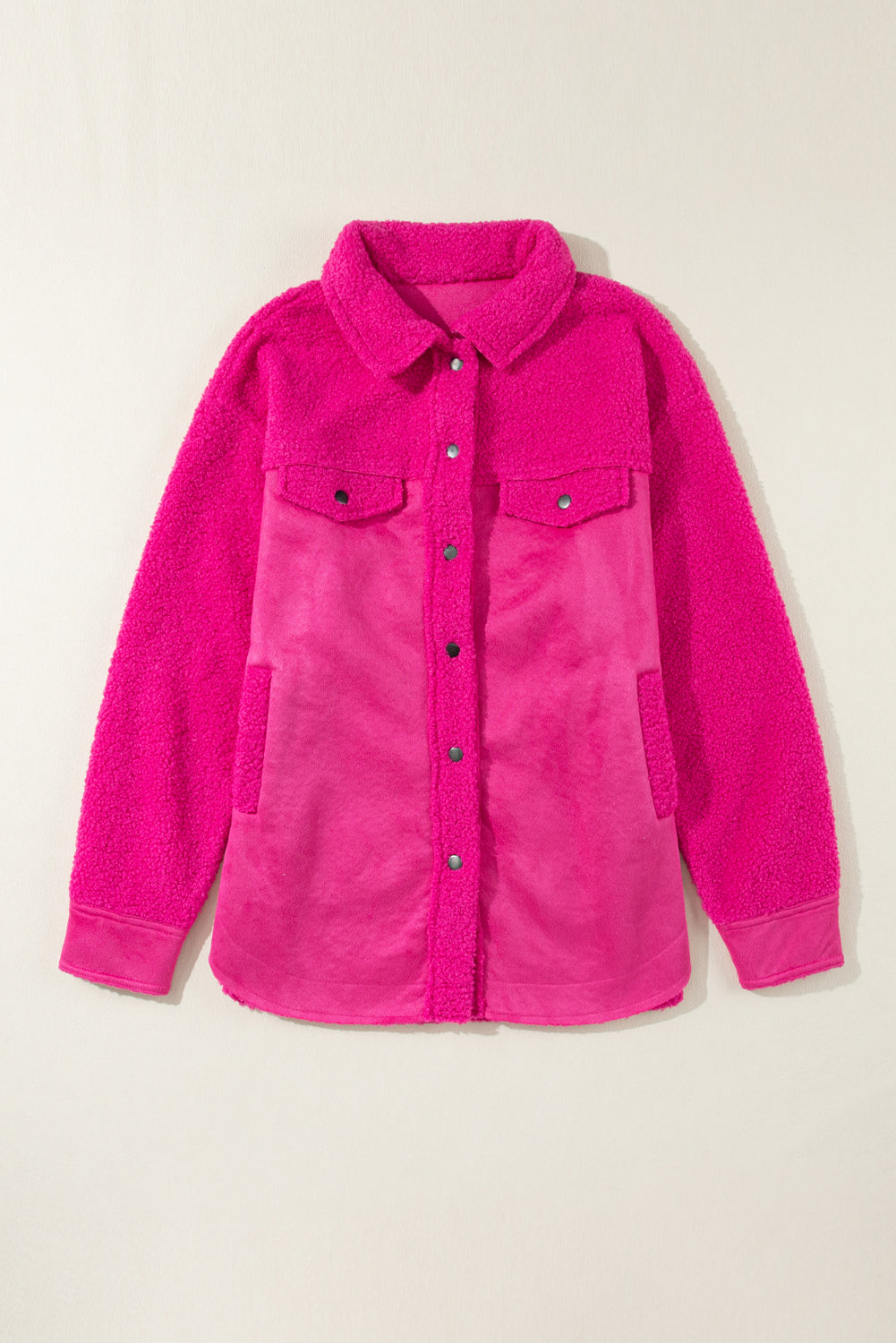 Veste boutonnée en patchwork sherpa en faux suède