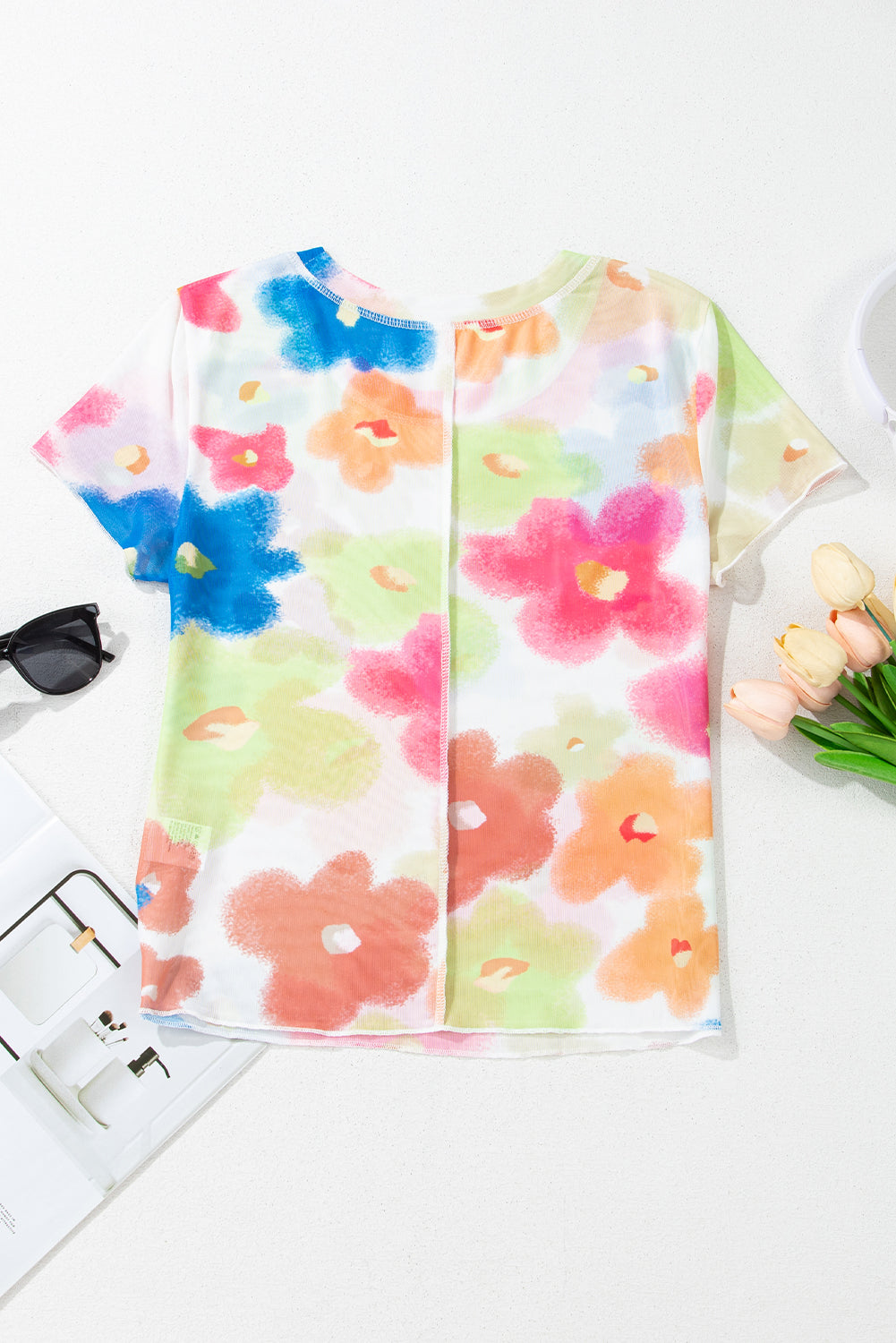T-shirt court en maille fleurie avec bordure en laitue