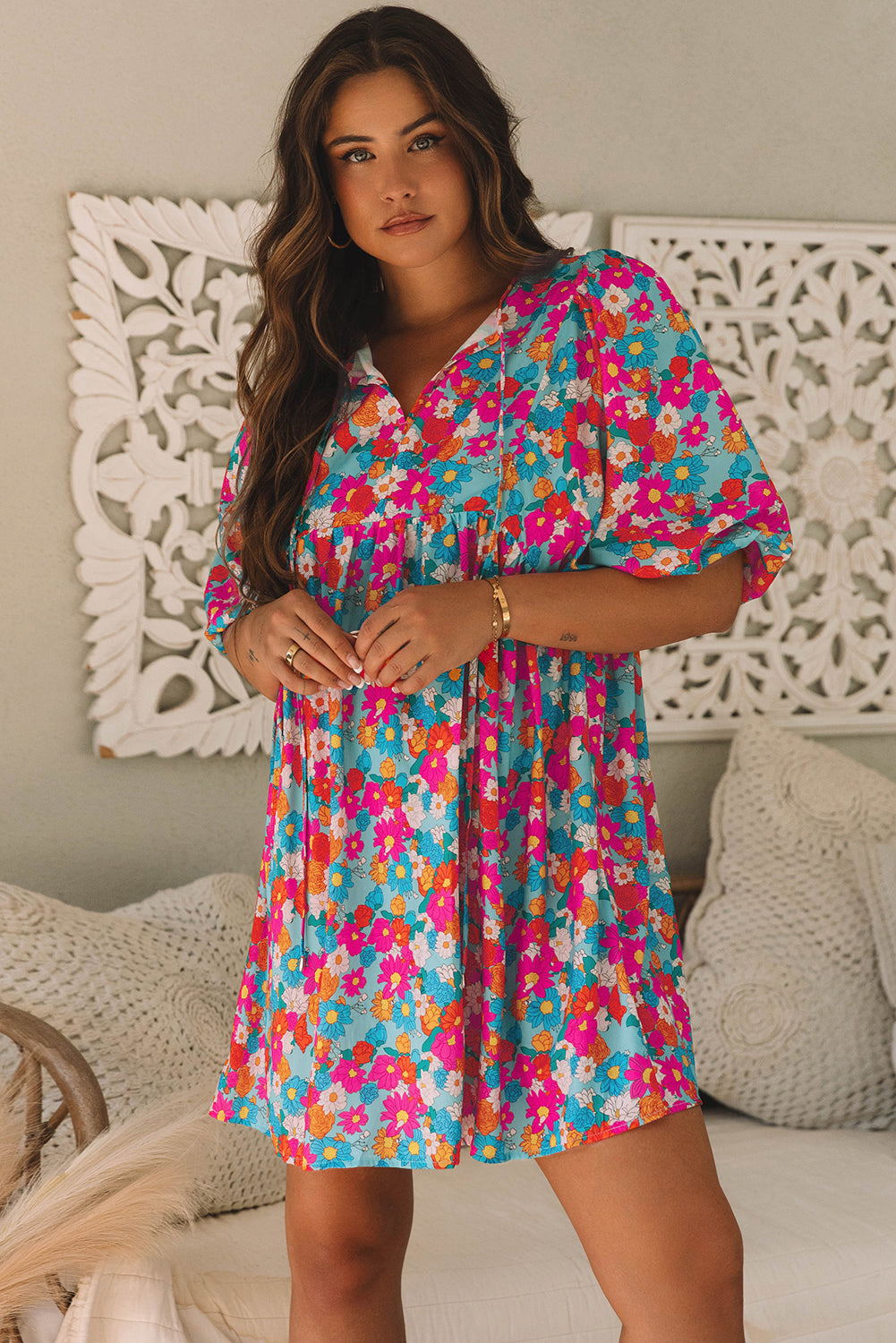 Robe babydoll a imprimé floral, col fendu, manches bulles