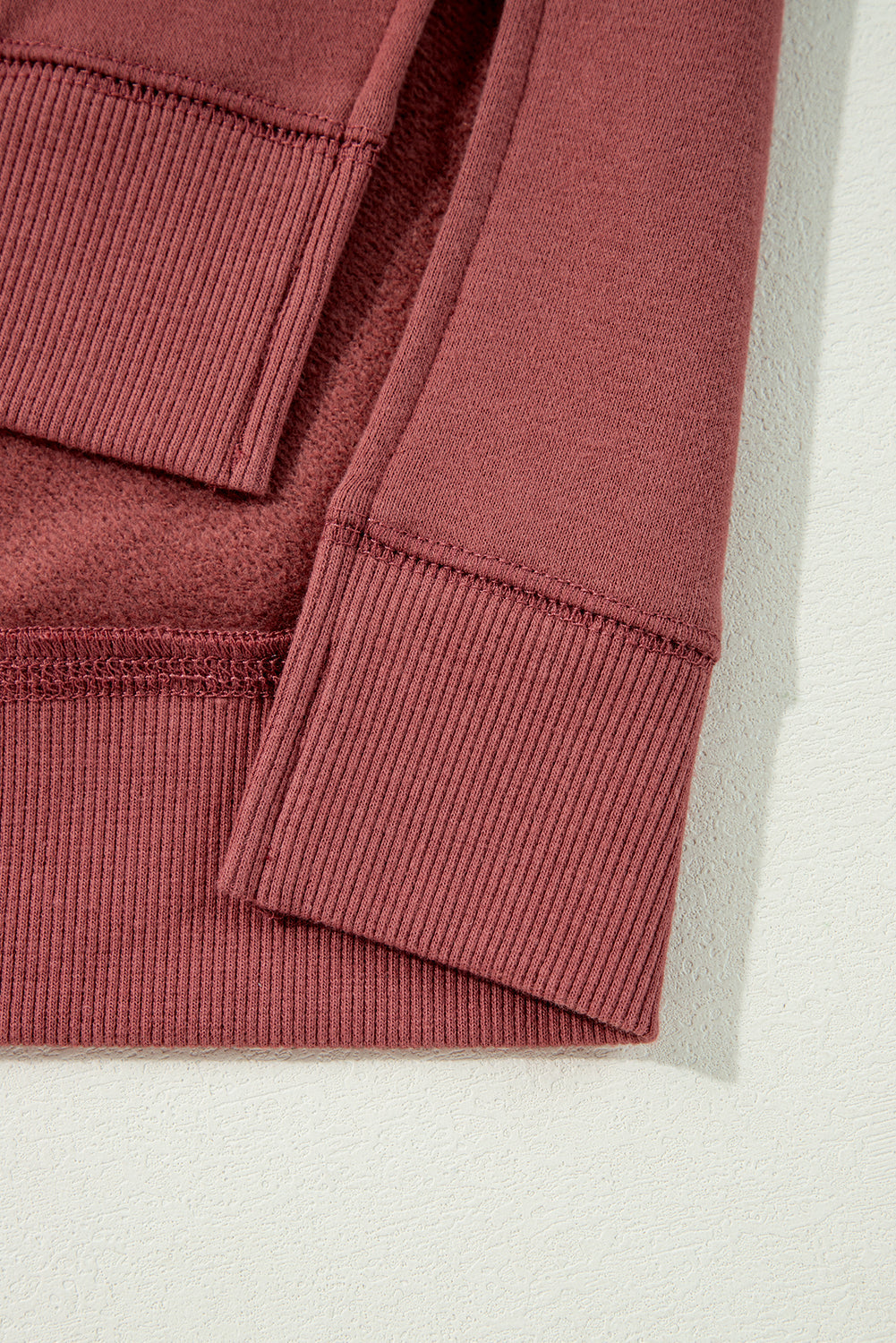 Sweat-shirt à épaules tombantes en patchwork bicolore