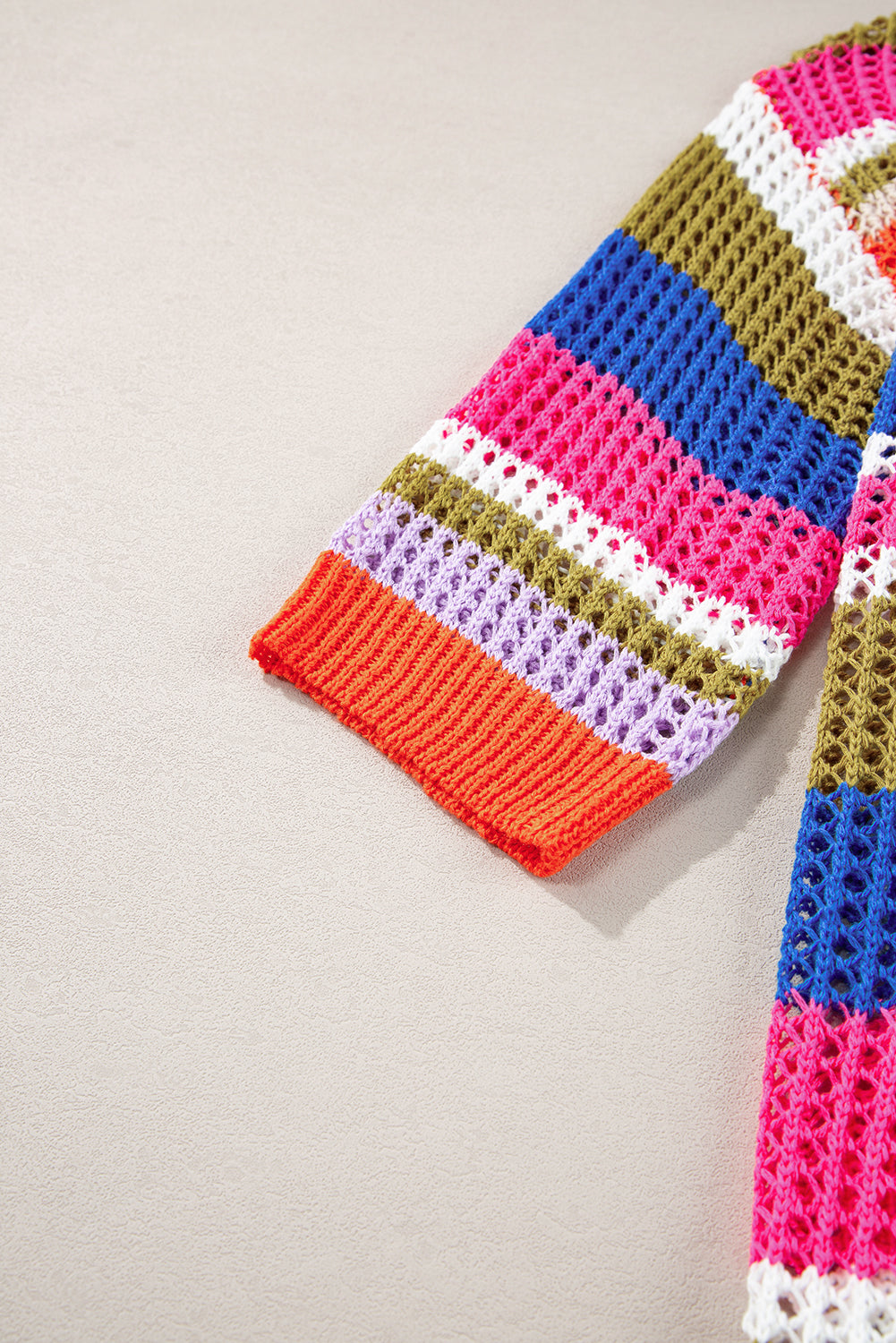 Pull a manches 3/4 au crochet évidé color block