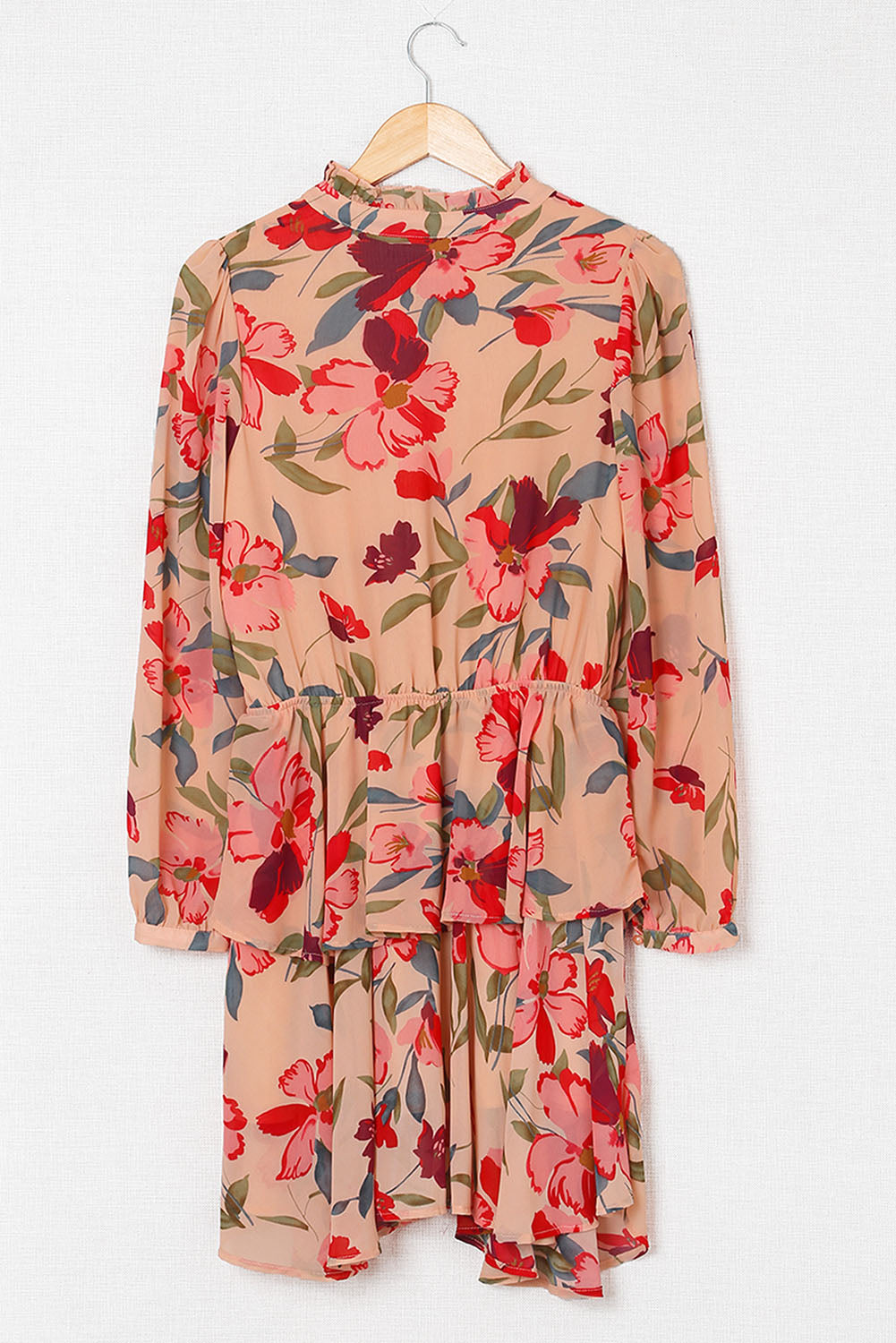 Robe florale à manches longues et col à volants rouge ardent avec volant