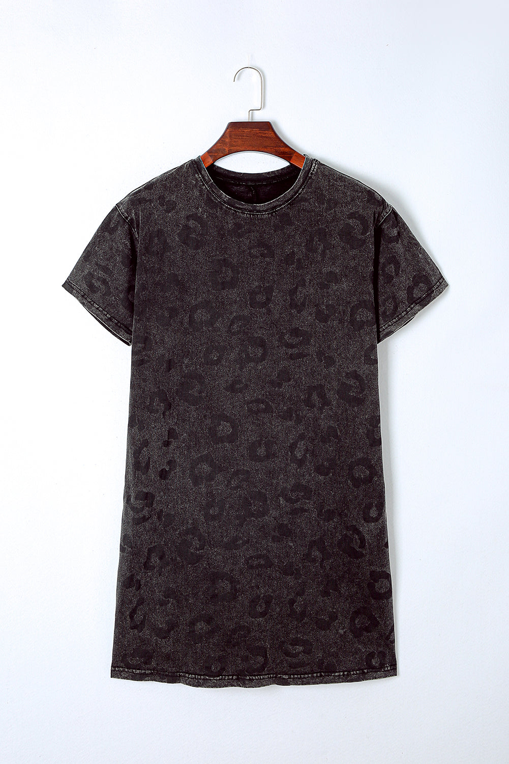 Robe t-shirt léopard délavée vintage avec poches