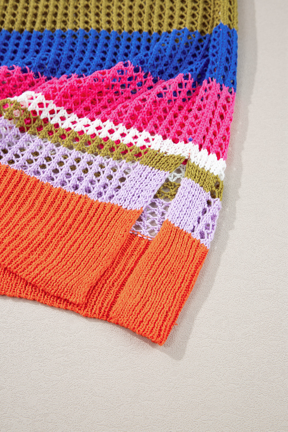 Pull a manches 3/4 au crochet évidé color block