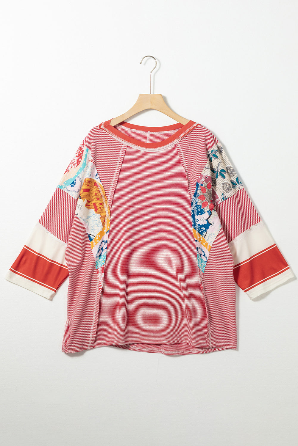 Haut oversize patchwork a fines rayures et blocs de couleurs