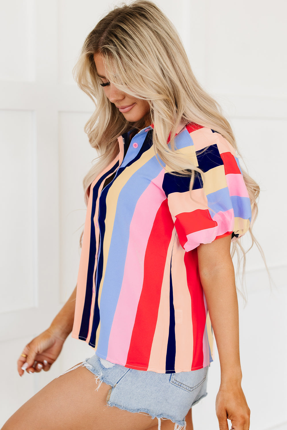 Chemise boutonnée à manches bouffantes et rayures color block