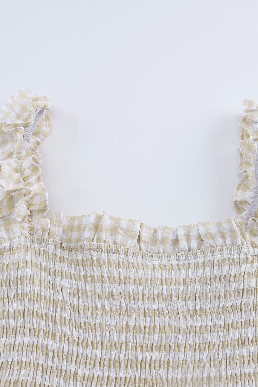 Robe longue smockée à carreaux et manches à volants