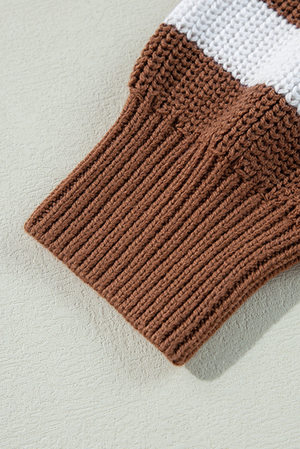 Pull texturé géométrique a épaules tombantes