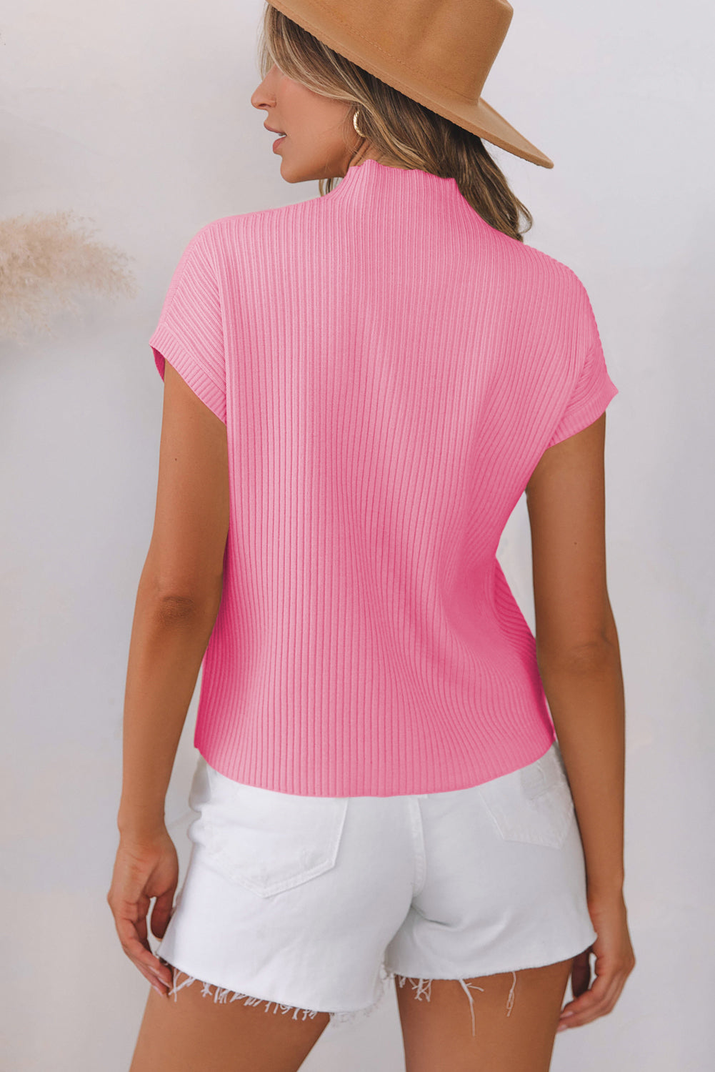 Pull a manches courtes en tricot côtelé avec poche plaquée