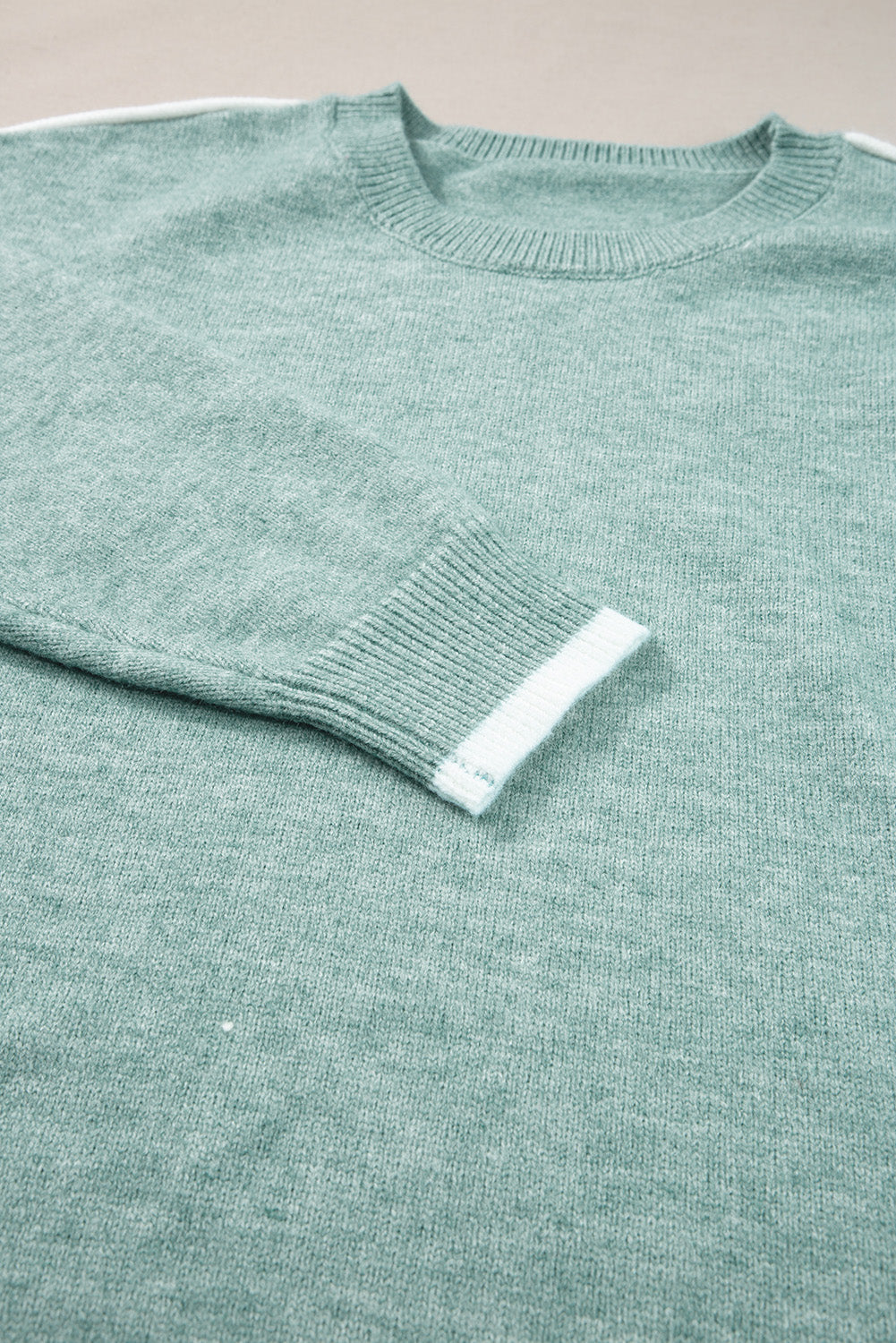 Pull ras du cou a bords contrastés color block