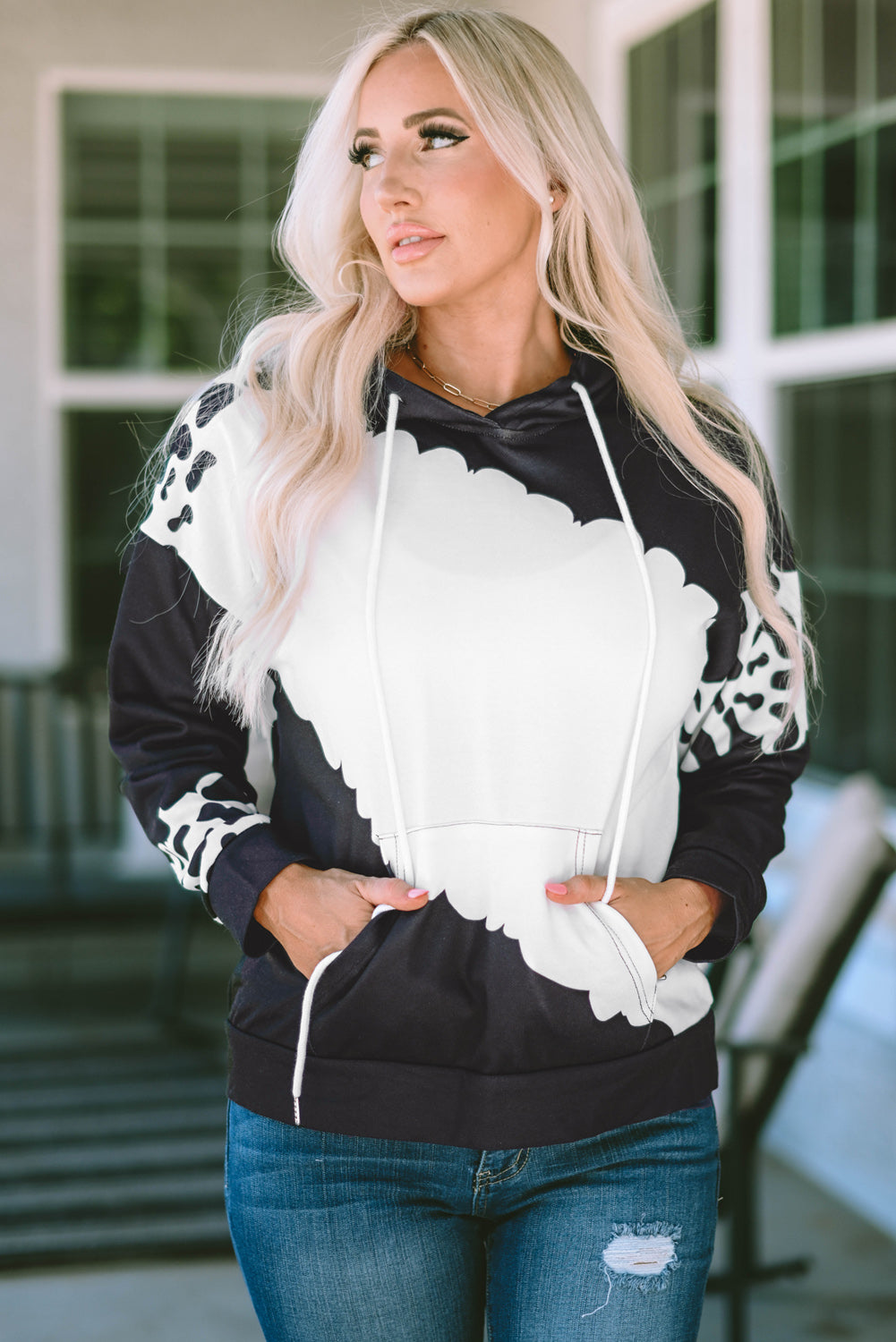Sweat à capuche avec cordon de serrage et imprimé tie-dye de vache