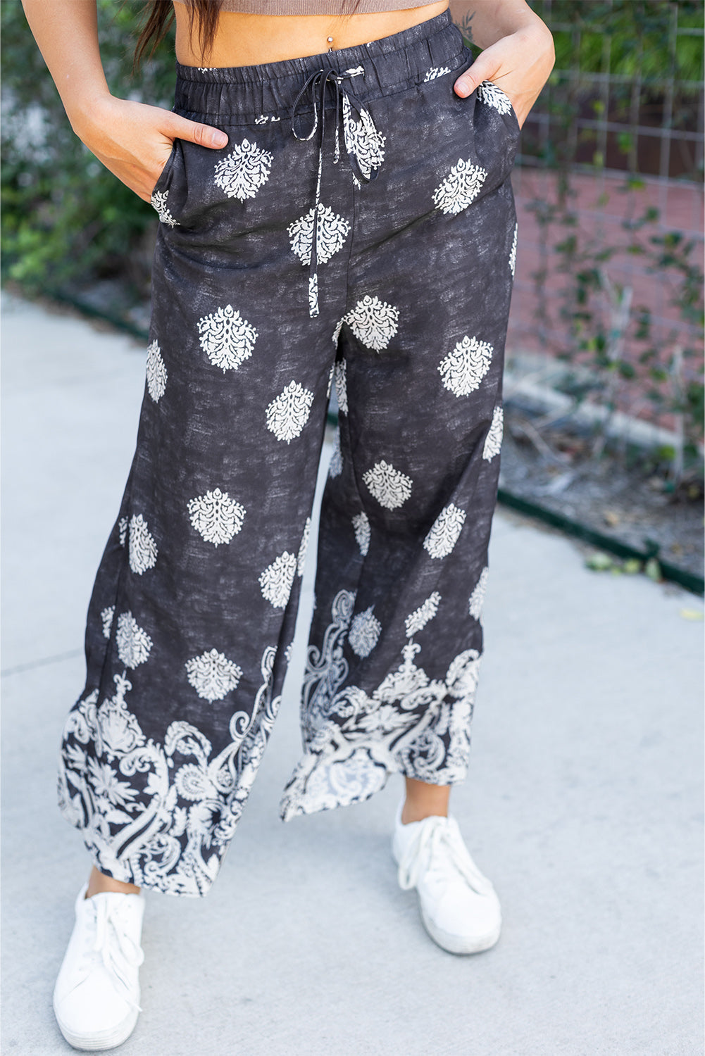 Pantalon large a taille avec cordon de serrage imprimé bohème