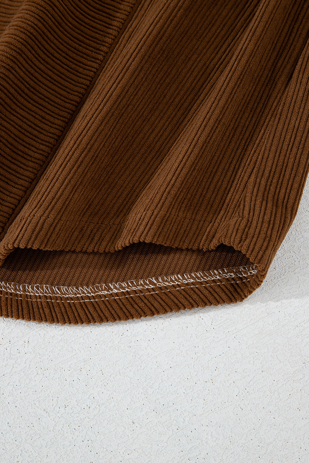 Veste en velours côtelé boutonnée avec poches poitrine color block